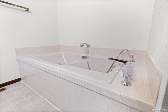 8014 W 78th Way, Arvada, CO 80005