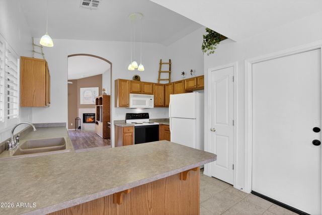 14056 W FIELDINGS Ferry, Surprise, AZ 85374