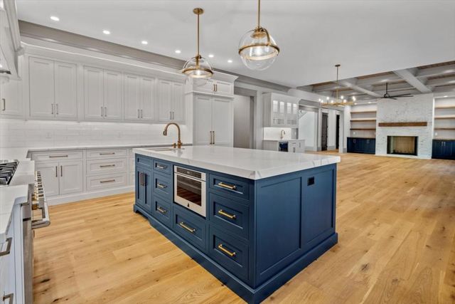 4559 OGLETHORPE Loop NW, Acworth, GA 30101