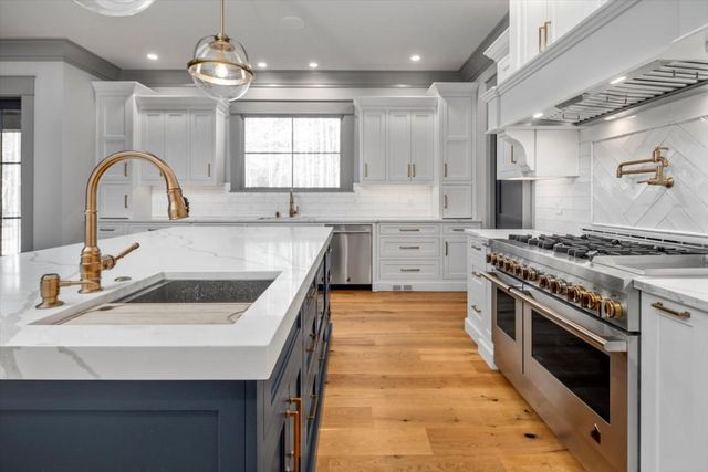 4559 OGLETHORPE Loop NW, Acworth, GA 30101