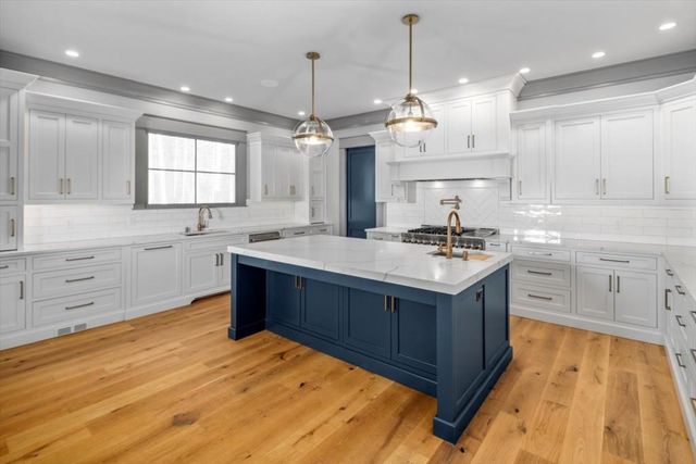 4559 OGLETHORPE Loop NW, Acworth, GA 30101