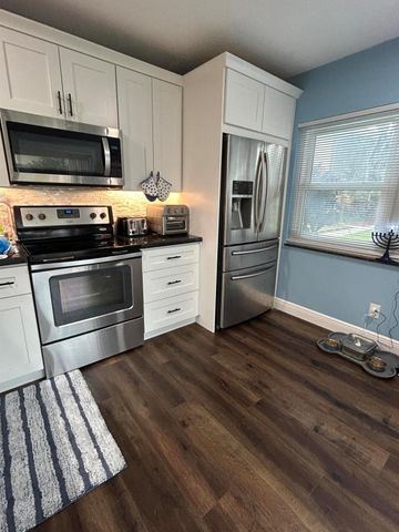 4802 Roxbury Court, Boynton Beach, FL 33436