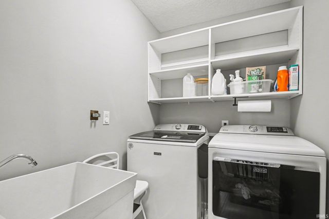 107 Pepper Ridge Drive, North Liberty, IN 46554