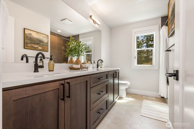 2708 220th Place SW, Brier, WA 98036