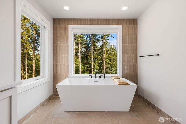 2708 220th Place SW, Brier, WA 98036