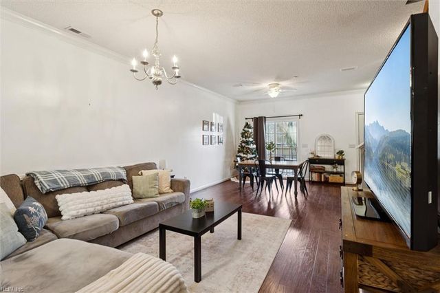 1709 Duntrune GLN, Williamsburg, VA 23188