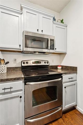 1709 Duntrune GLN, Williamsburg, VA 23188