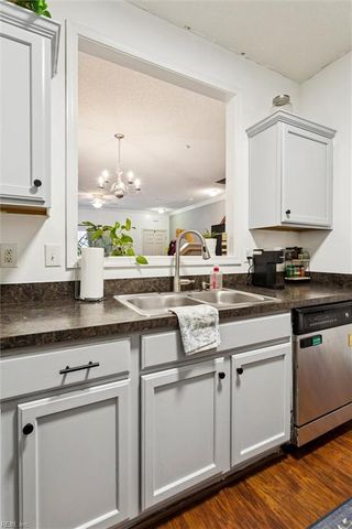 1709 Duntrune GLN, Williamsburg, VA 23188