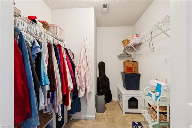 1709 Duntrune GLN, Williamsburg, VA 23188