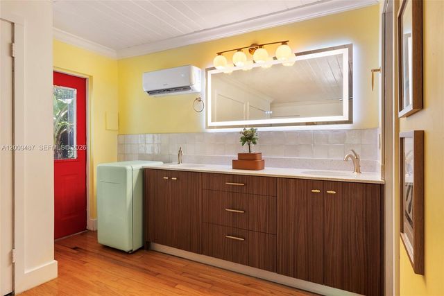 311 NE 86th St, El Portal, FL 33138