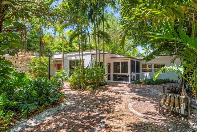 311 NE 86th St, El Portal, FL 33138