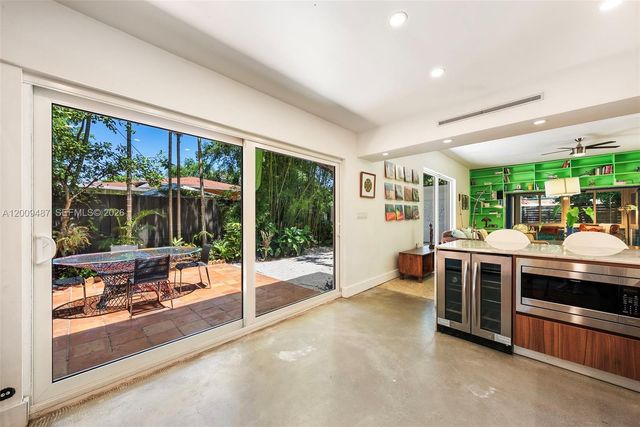 311 NE 86th St, El Portal, FL 33138