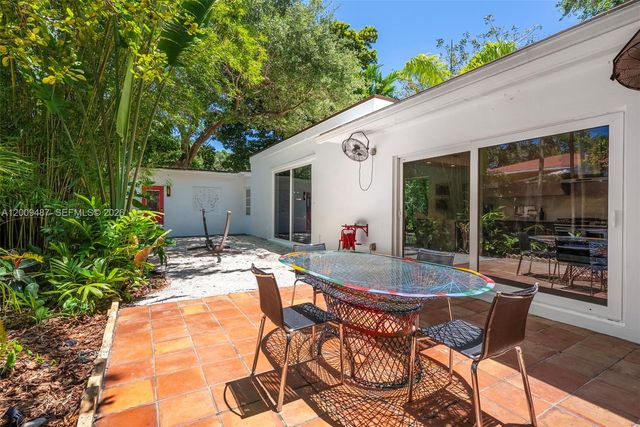 311 NE 86th St, El Portal, FL 33138