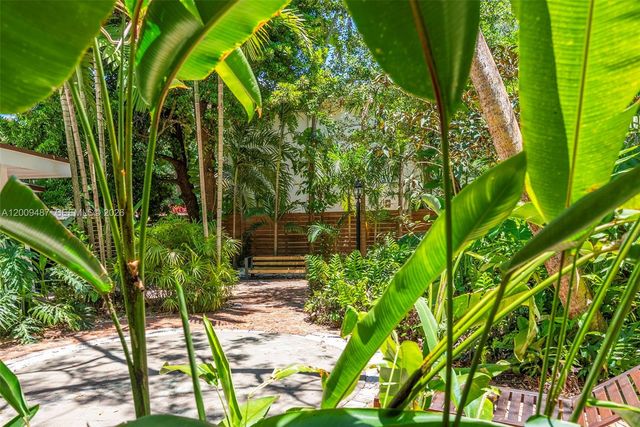 311 NE 86th St, El Portal, FL 33138