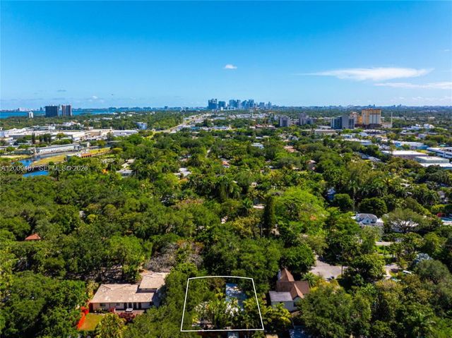 311 NE 86th St, El Portal, FL 33138