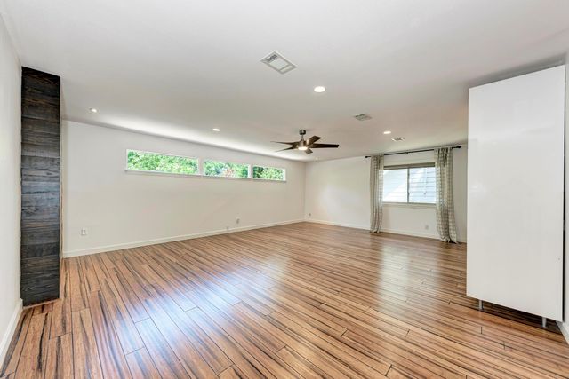 1700 Antler DR, Austin, TX 78741