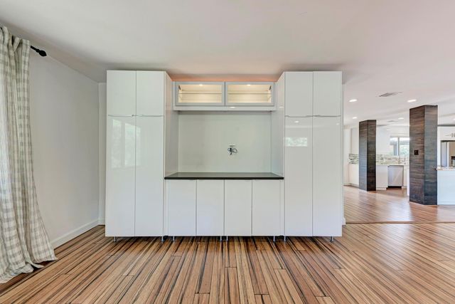 1700 Antler DR, Austin, TX 78741