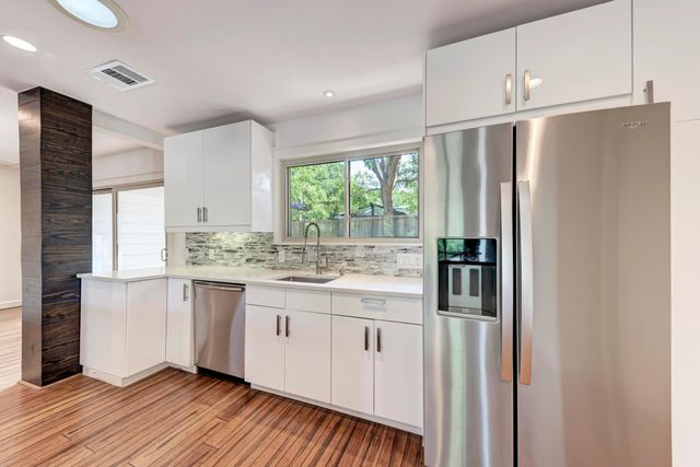 1700 Antler DR, Austin, TX 78741