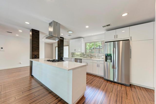 1700 Antler DR, Austin, TX 78741