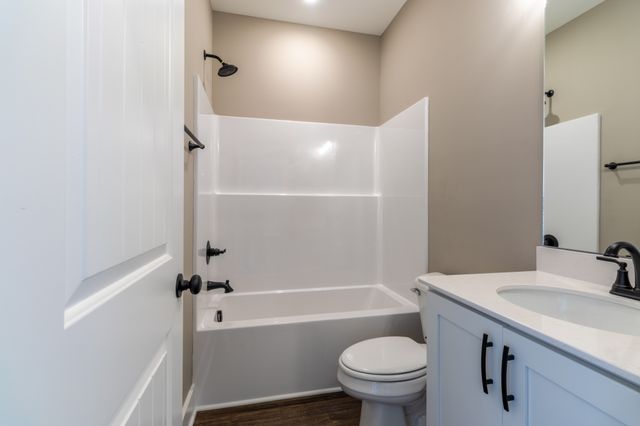 1137 Goose Dr, Springfield, TN 37172