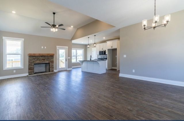 1137 Goose Dr, Springfield, TN 37172