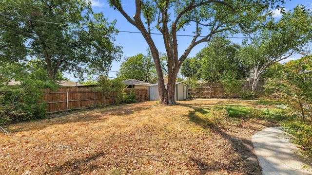 5412 Palmer Drive, Haltom City, TX 76117
