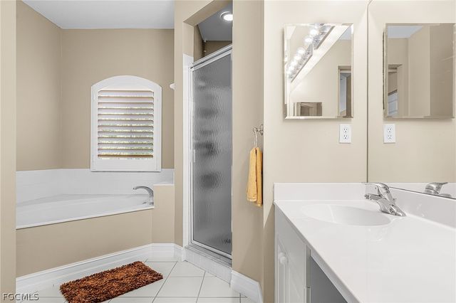 9060 Palmas Grandes BLVD 201, Bonita Springs, FL 34135