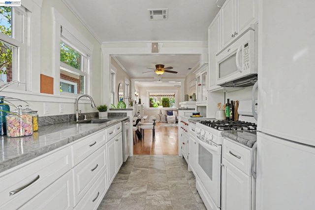 617 Pacific Ave, Alameda, CA 94501