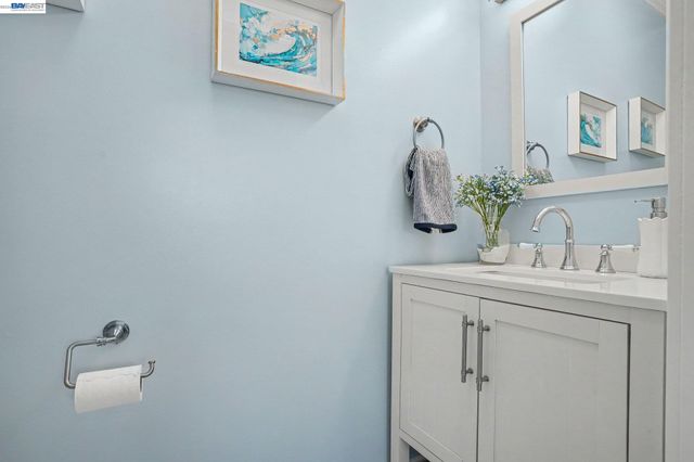 617 Pacific Ave, Alameda, CA 94501