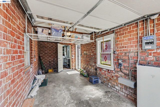 617 Pacific Ave, Alameda, CA 94501
