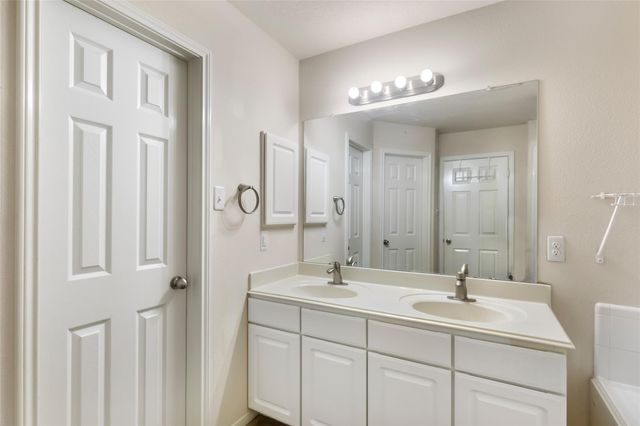 3638 Clipper Winds Way, Houston, TX 77084