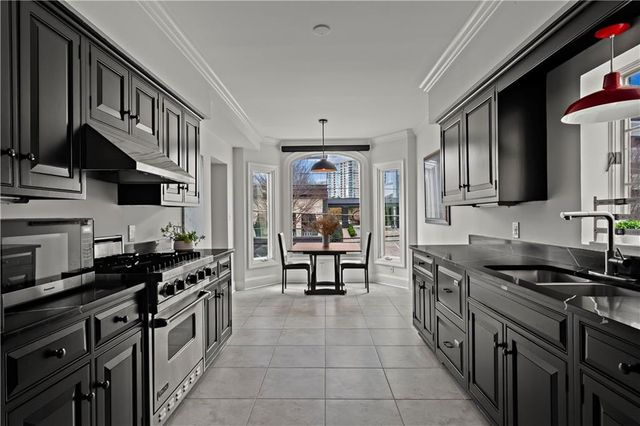 3638 Peachtree Road NE 306, Atlanta, GA 30319