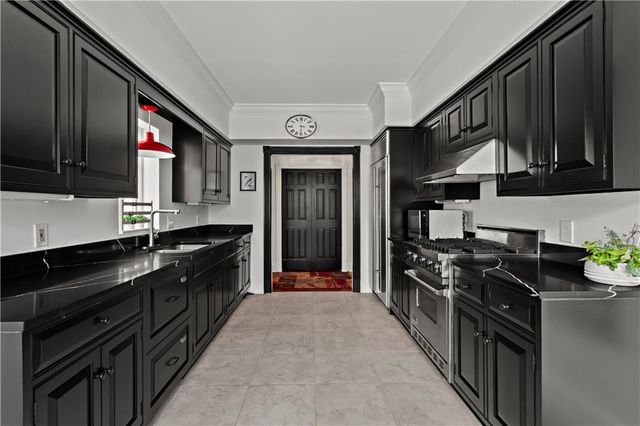 3638 Peachtree Road NE 306, Atlanta, GA 30319