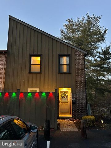 1 CLUB LN, Reading, PA 19607