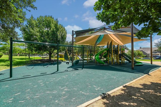 1813 Meandering Meadows DR, Pflugerville, TX 78660