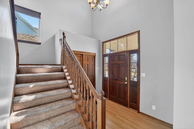 4226 W Willow WAY, Milwaukee, WI 53221
