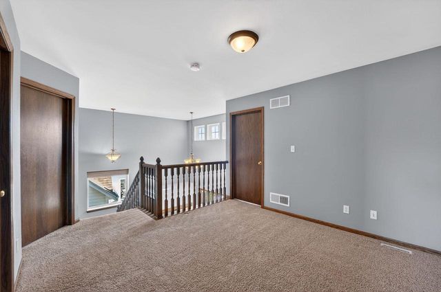 4226 W Willow WAY, Milwaukee, WI 53221