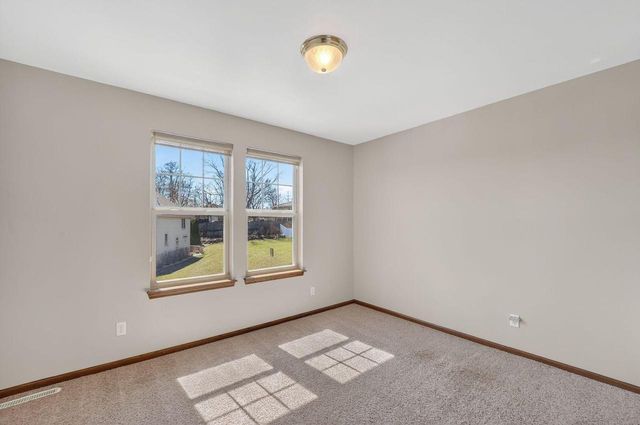 4226 W Willow WAY, Milwaukee, WI 53221