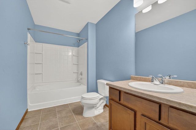 4226 W Willow WAY, Milwaukee, WI 53221
