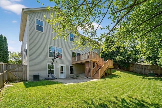 4226 W Willow WAY, Milwaukee, WI 53221