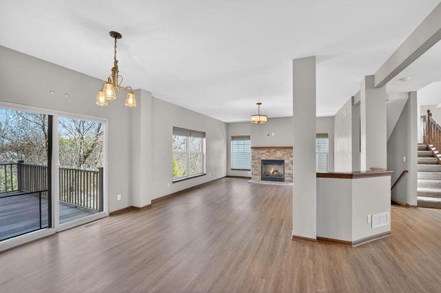 4226 W Willow WAY, Milwaukee, WI 53221