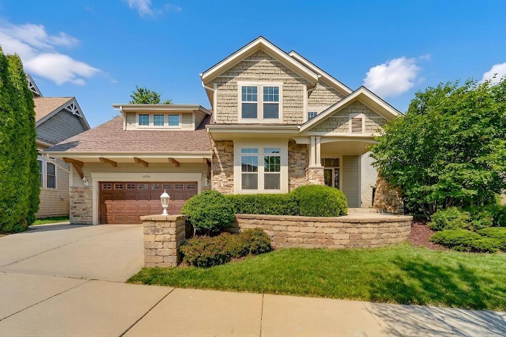 4226 W Willow WAY, Milwaukee, WI 53221