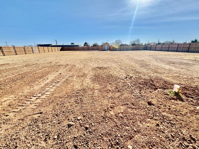 7211 W 12th Street, Plainview, TX 79072