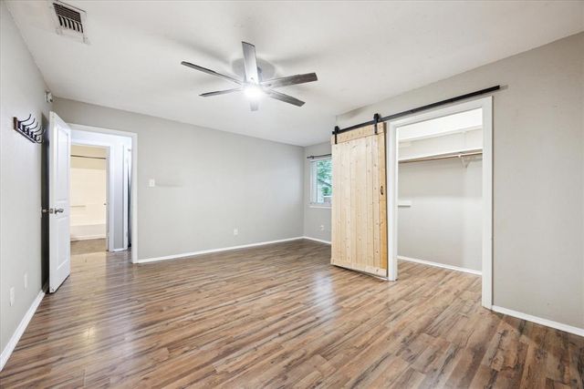 12817 Hymeadow DR B, Austin, TX 78729