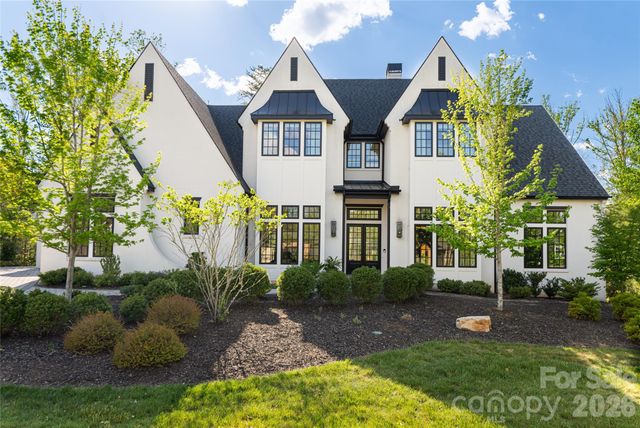 6 Stansbury Drive, Asheville, NC 28803