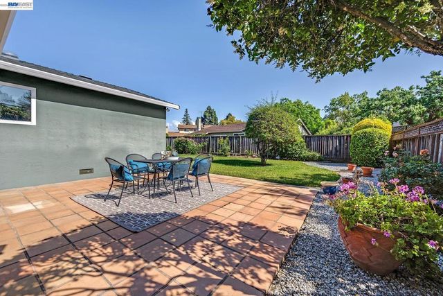 34199 Cartwright Pl, Fremont, CA 94555