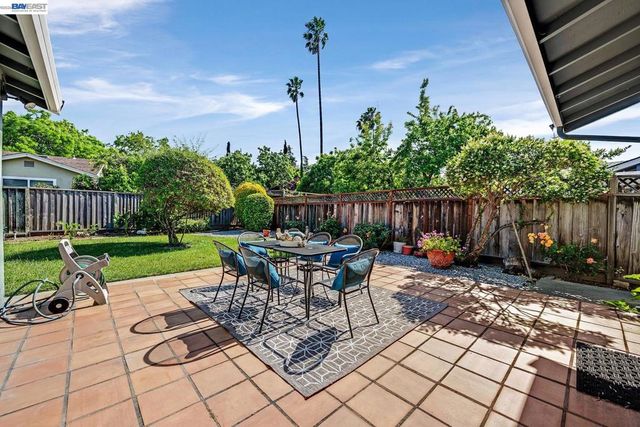 34199 Cartwright Pl, Fremont, CA 94555
