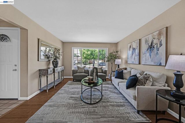 34199 Cartwright Pl, Fremont, CA 94555
