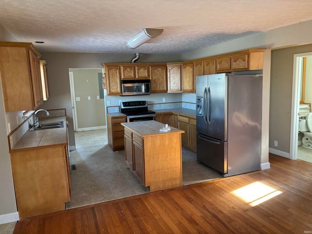 1110 E Lingle Street, Fowler, IN 47944