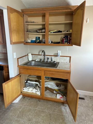 1110 E Lingle Street, Fowler, IN 47944